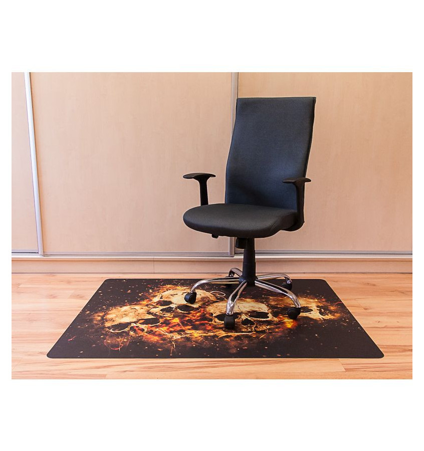 Mata 100x140cm gr 13mm ze wzorem 057 - PŁONĄCE CZASZKI