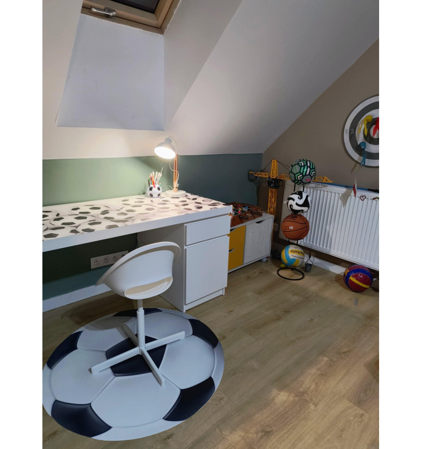 Podkładka 151x65 cm na biurko MALM z IKEA ze wzorem PIŁKA NOŻNA