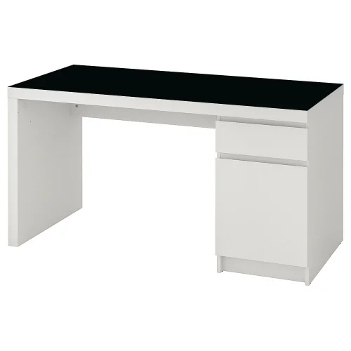 Czarna podkładka ochronna na cały blat biurka MALM z IKEA 140x65